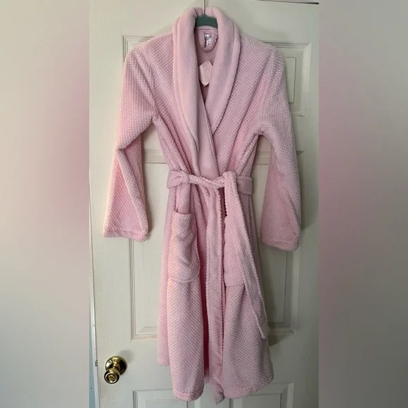 NWT Women’s Ulta plush robe s/m - Picture 1 of 3